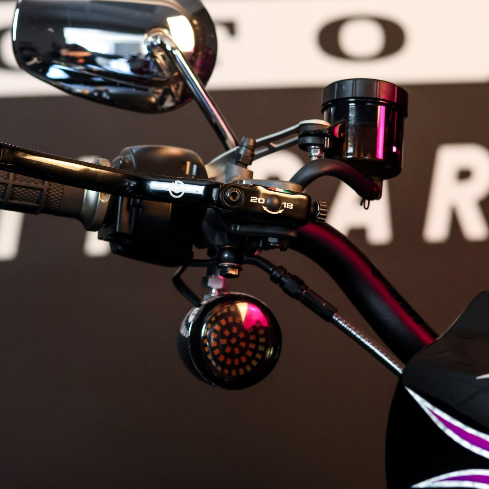 Brembo Radial RCS Brake Master Cylinder for 1'' Handlebars installed on a 2021 Softail Standard with the Brembo 45ml Brake Master Cylinders Reservoir Kit