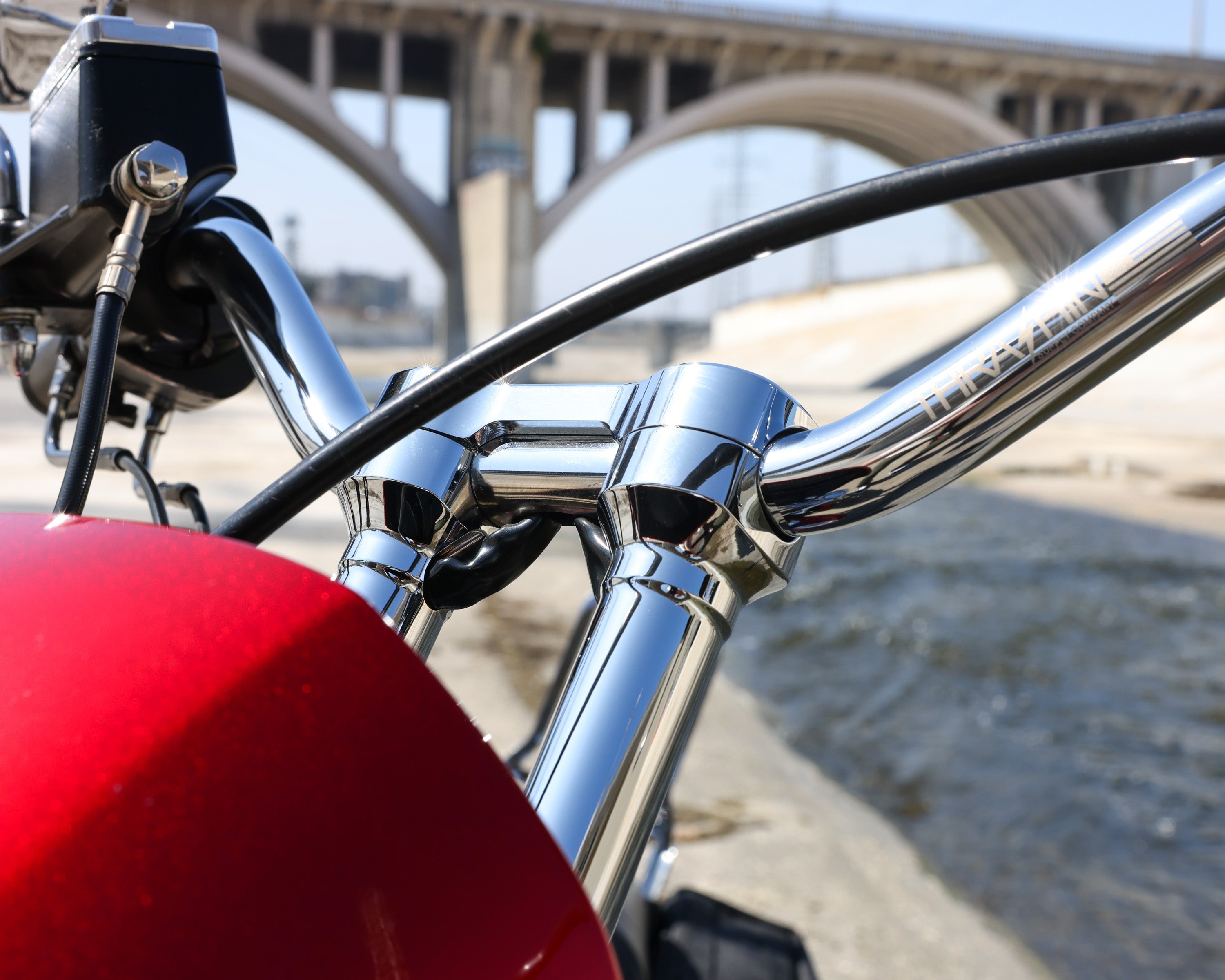 Thrashin Hole Shot Risers - Chrome