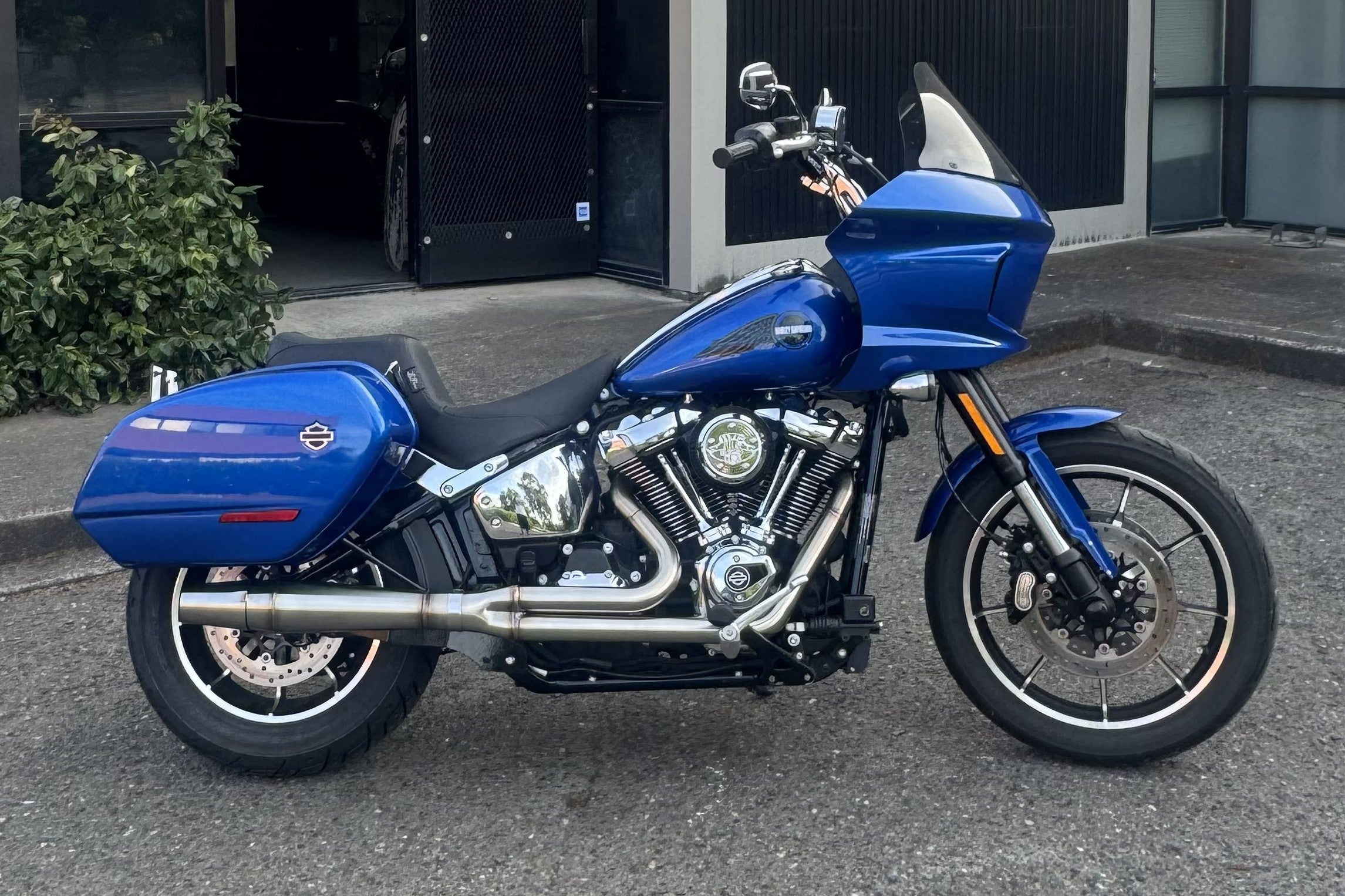 thunderheader on blue lowrider st