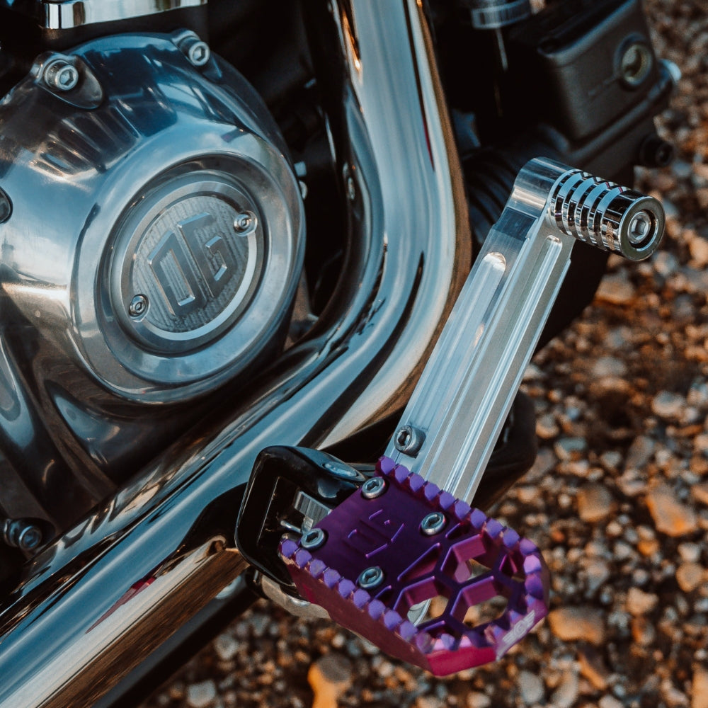 OG Shorty Shifter Peg installed on a 2021 Softail Standard FXST