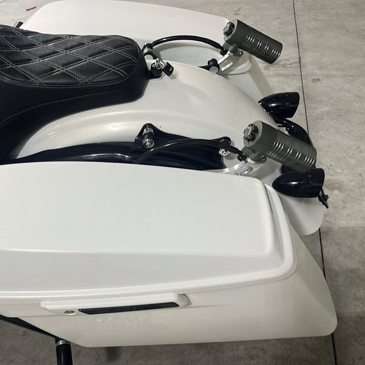 GeezerEngineering Nitrogen Shocks with offset Reservoirs for Harley